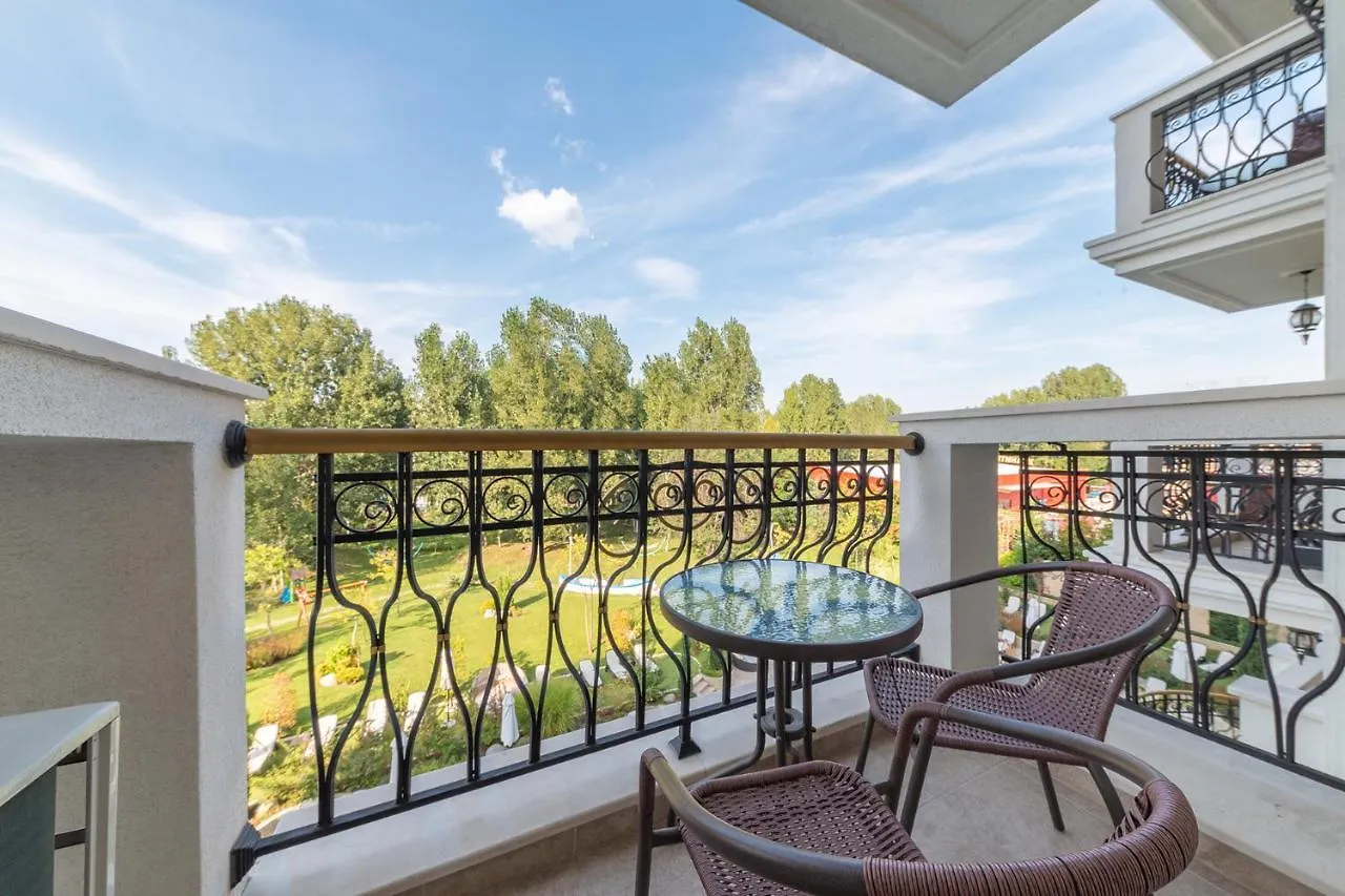 Harmony Suites Grand Resort Słoneczny Brzeg 2*,