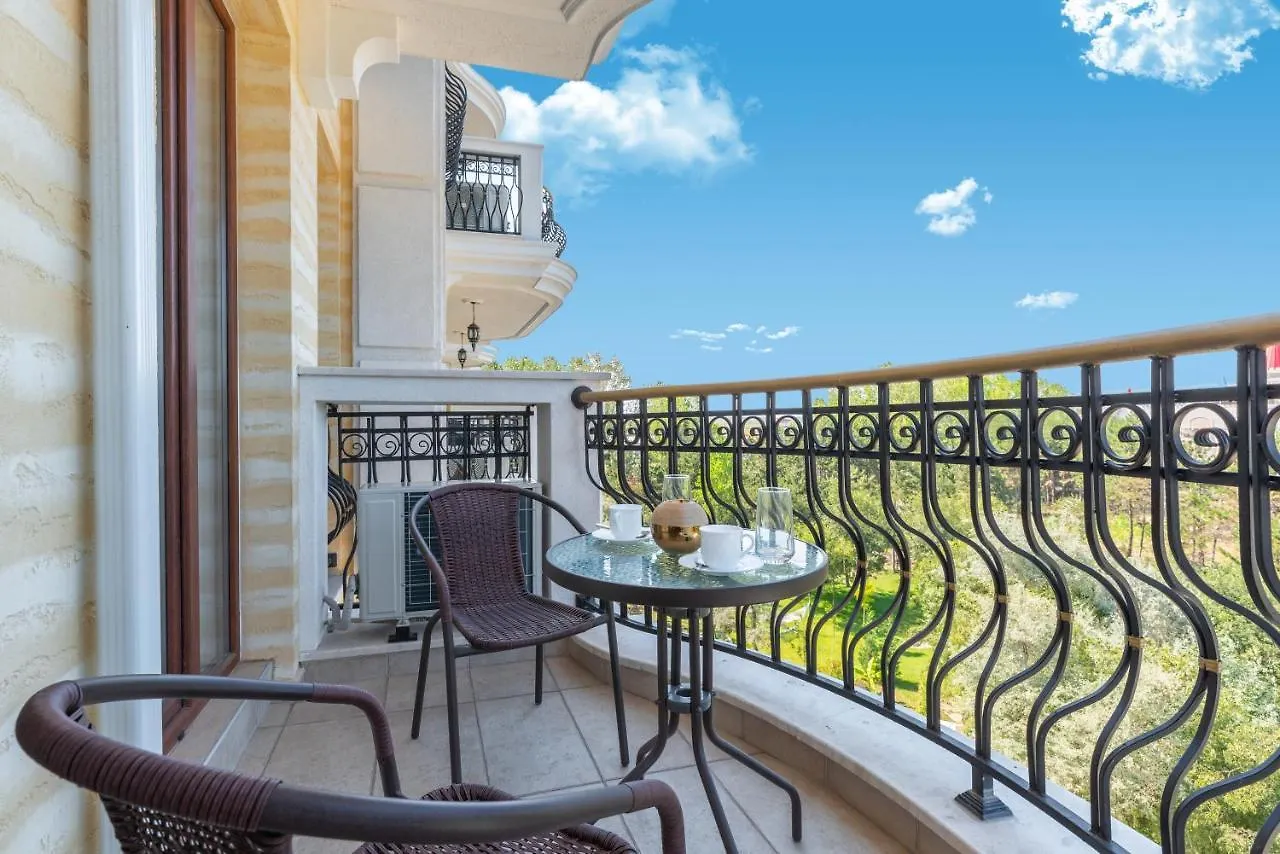Aparthotel Harmony Suites Grand Resort Slantschew brjag
