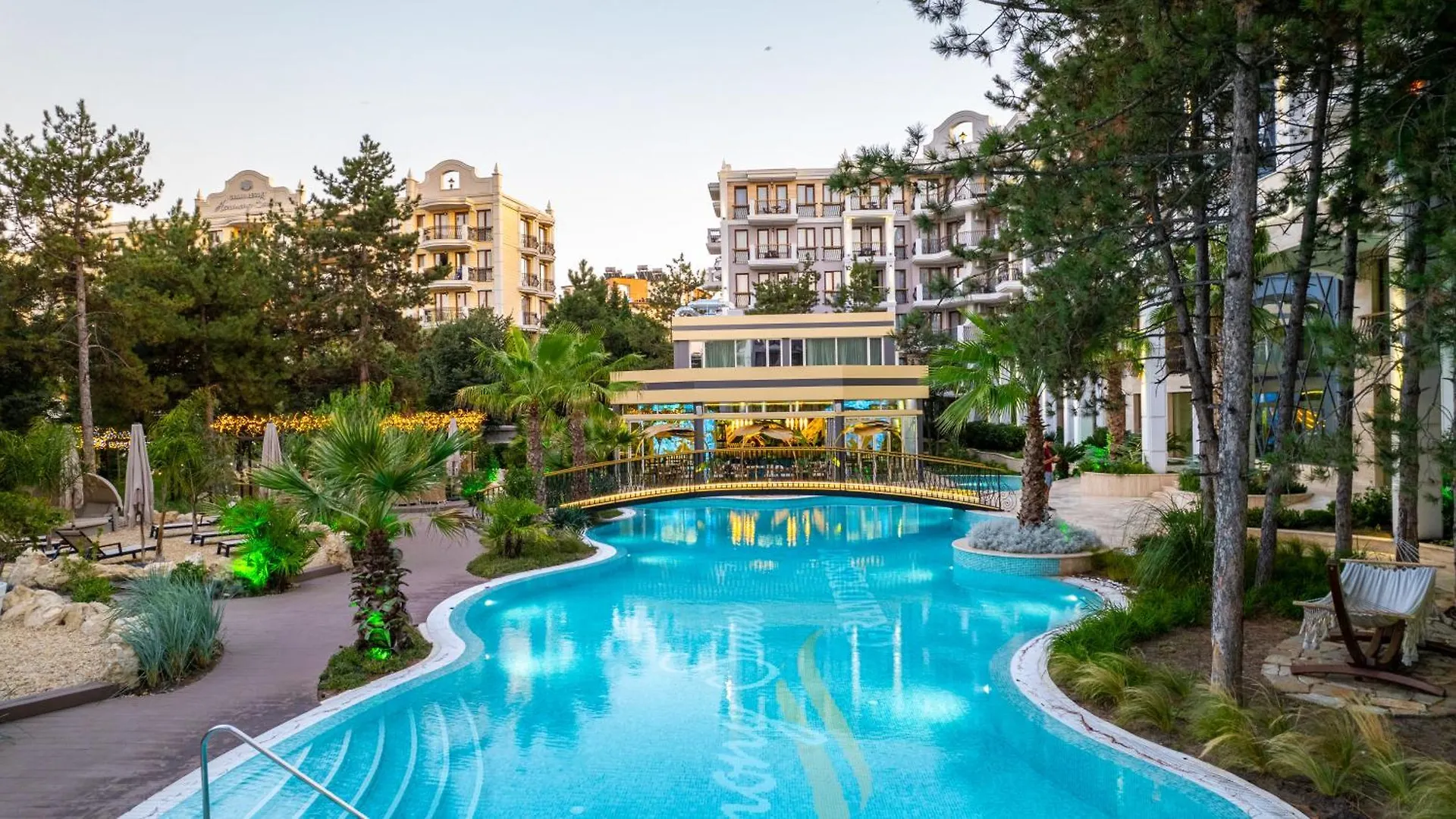 Harmony Suites Grand Resort Słoneczny Brzeg Hotel apartamentowy