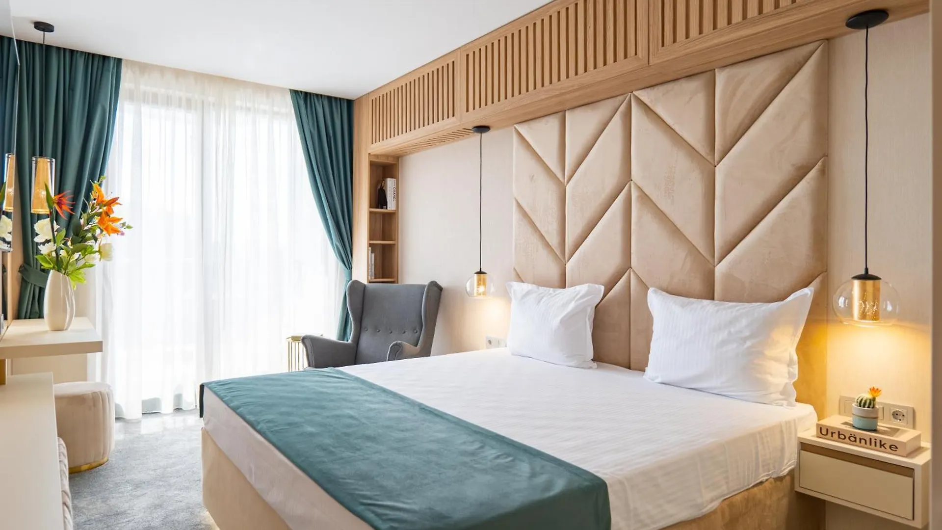 Harmony Suites Grand Resort Słoneczny Brzeg 2*,