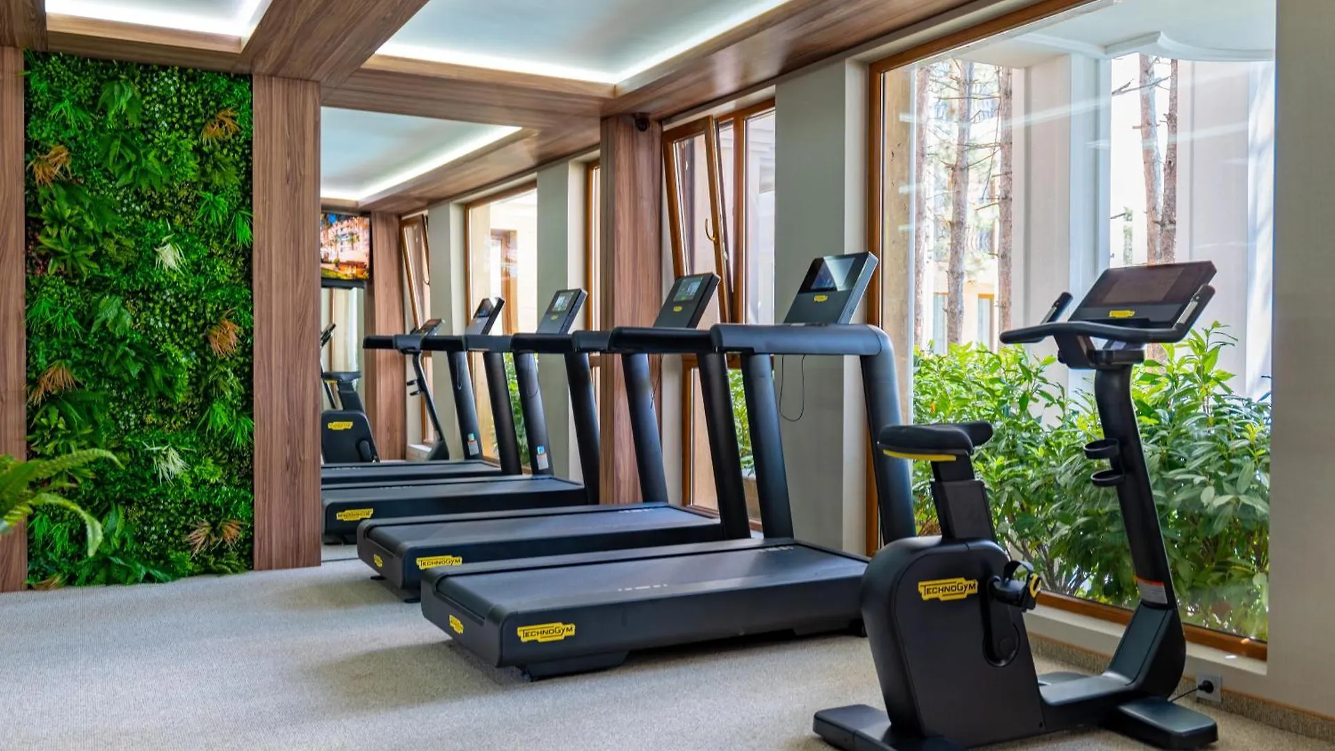 Harmony Suites Grand Resort Slantschew brjag Aparthotel