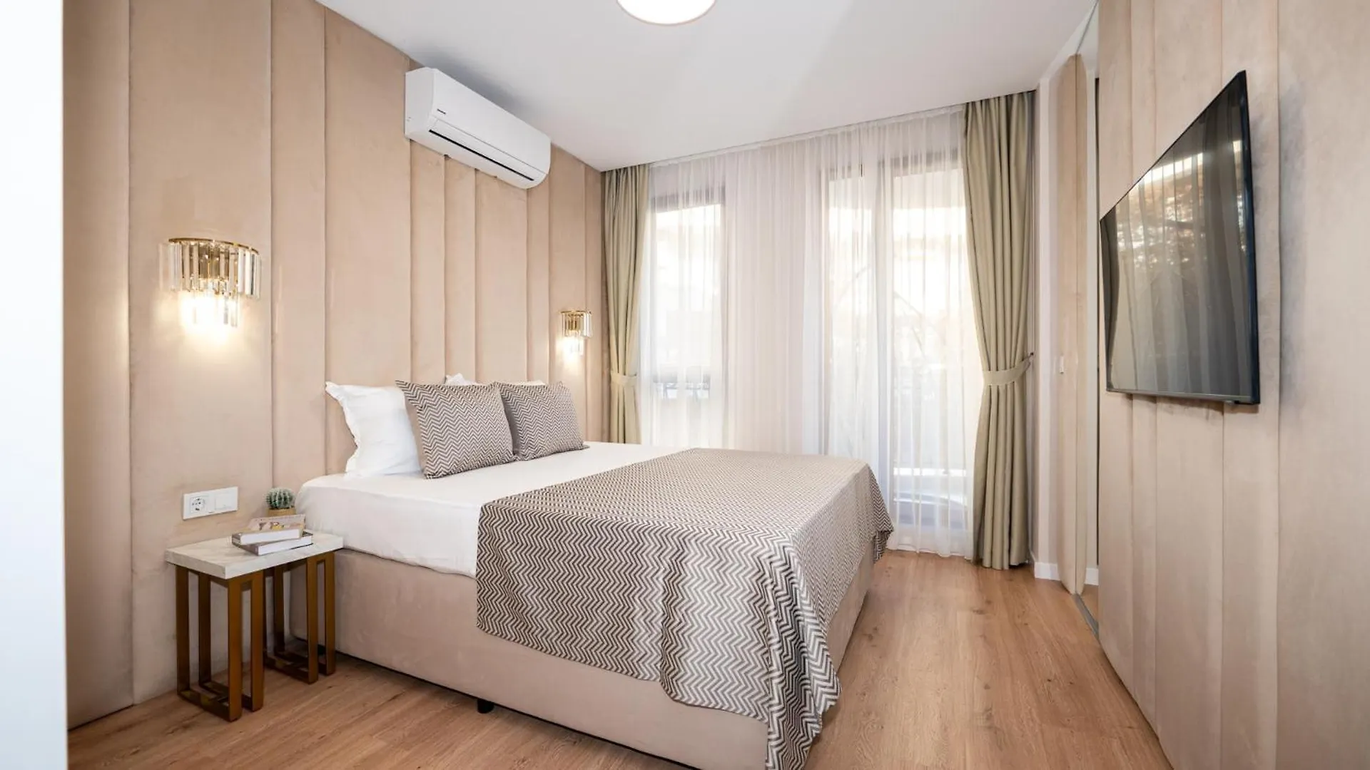 Harmony Suites Grand Resort Slantschew brjag Aparthotel