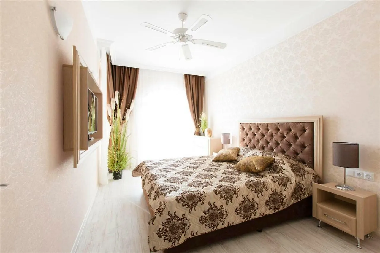 Harmony Suites Grand Resort Slantschew brjag 2*,