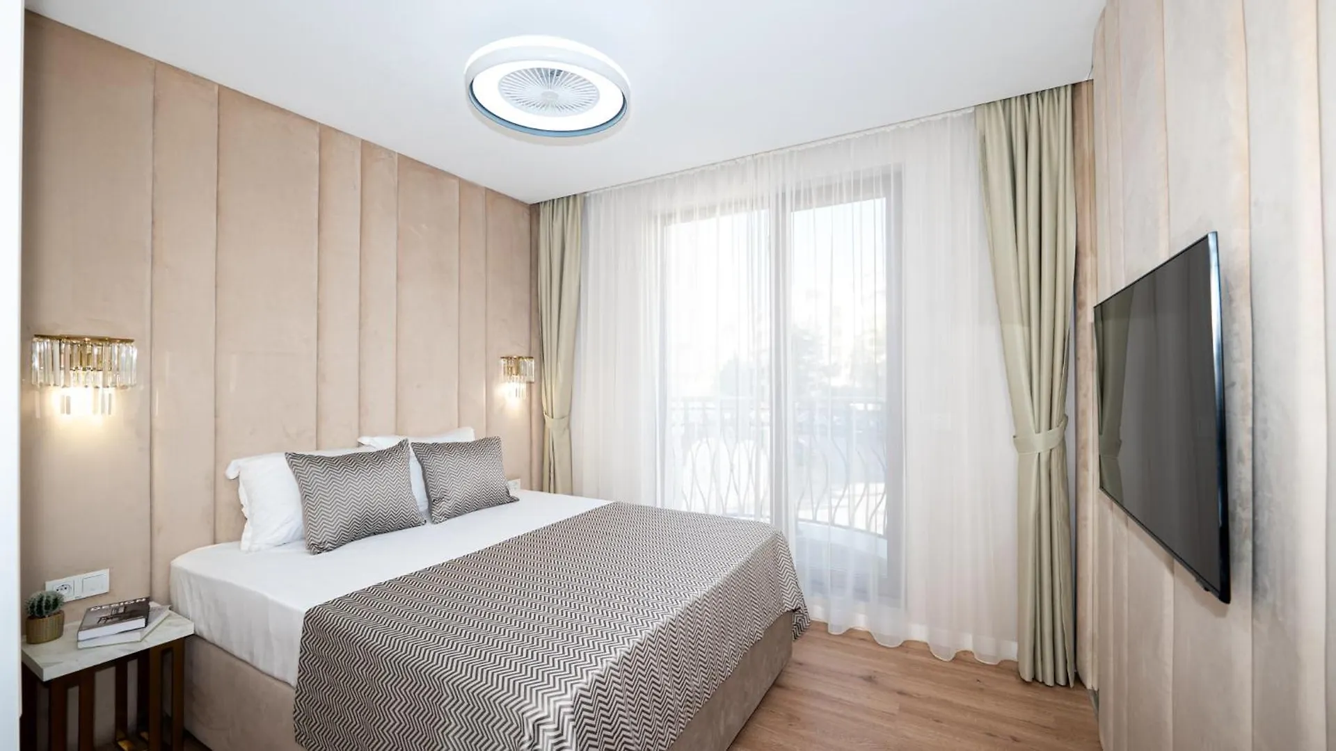 ** Aparthotel Harmony Suites Grand Resort Sluneční pobřeží Bulharsko